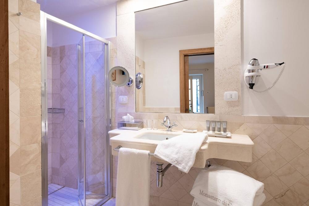 Monastero Di & 5*
